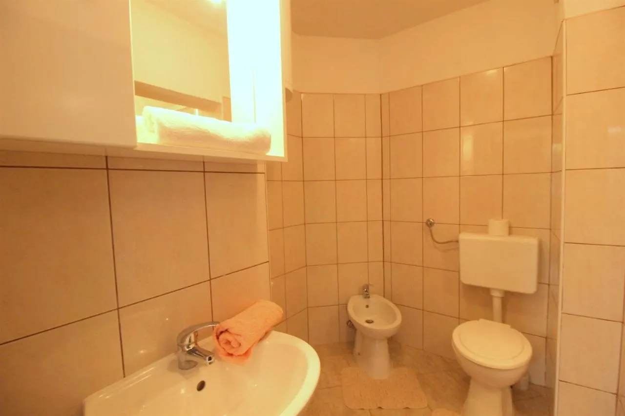 アパート Gianna N2, 600 M From The Beach Novigrad Istria